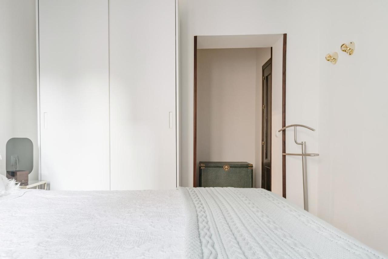 Apartamento Con Solera En El Corazon De Triana Sevilla Bagian luar foto