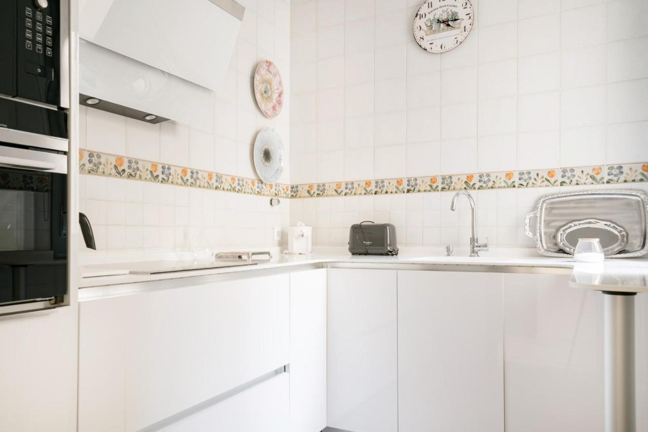 Apartamento Con Solera En El Corazon De Triana Sevilla Bagian luar foto
