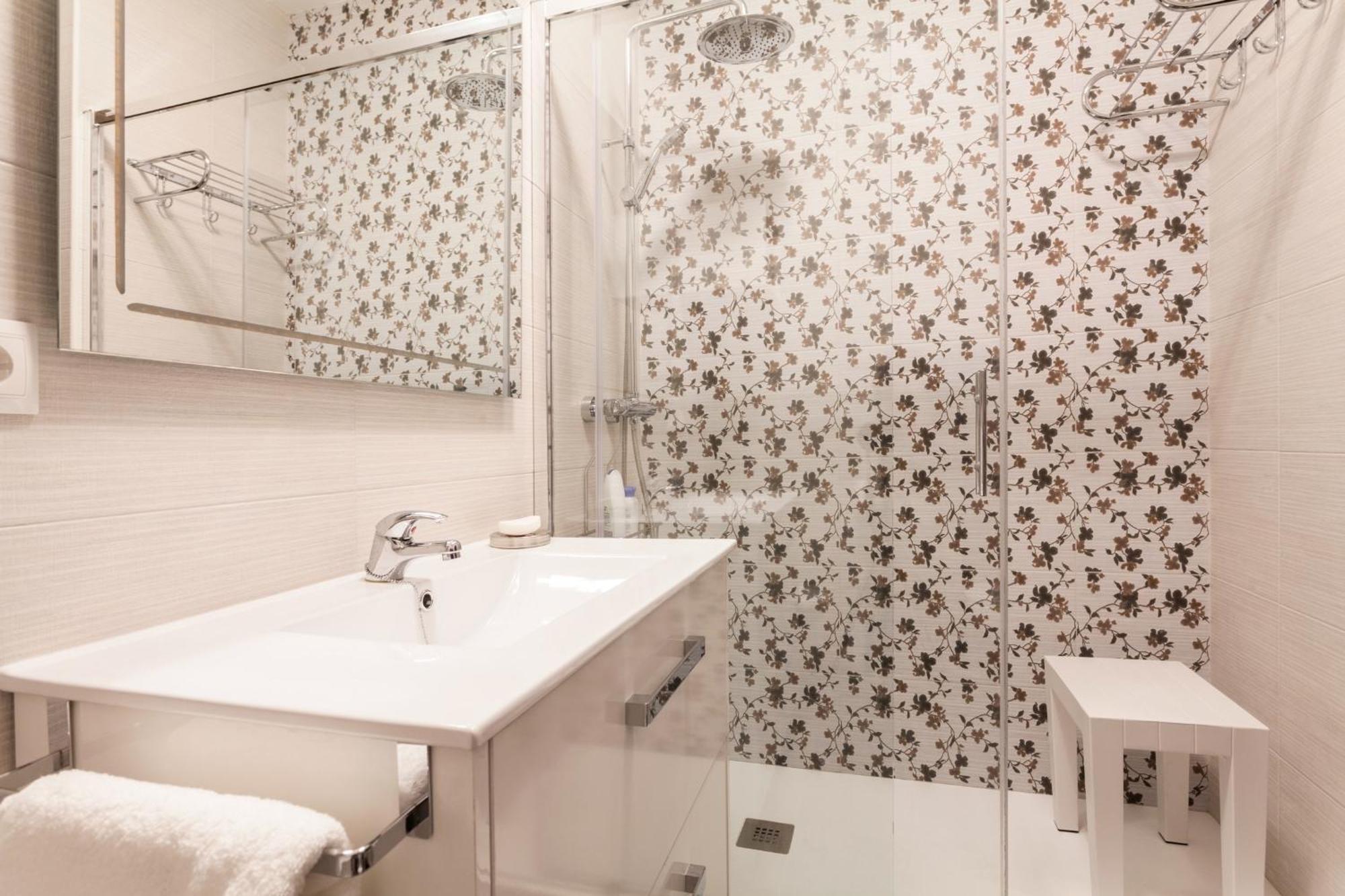 Apartamento Con Solera En El Corazon De Triana Sevilla Bagian luar foto